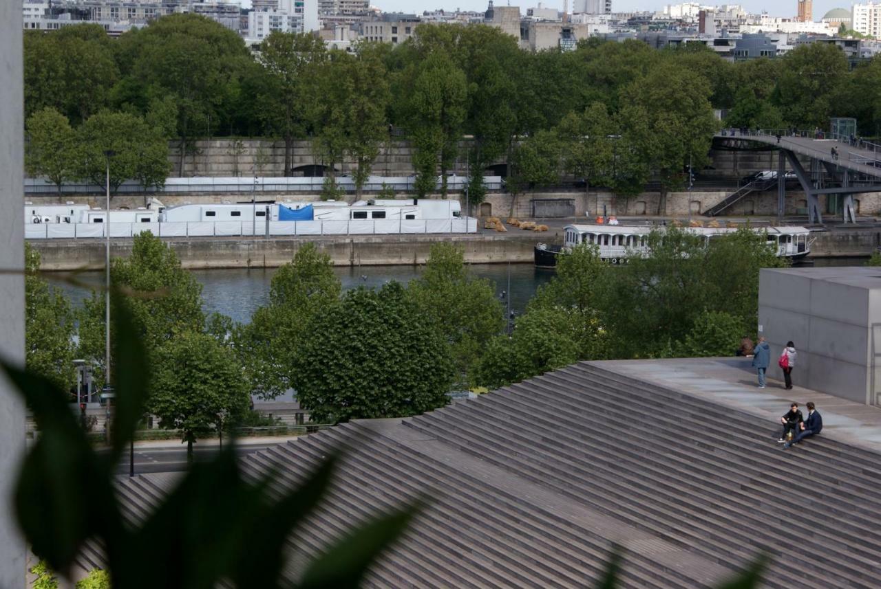 Seine Front Room / Lib. F.Mitterrand Paris Exteriör bild